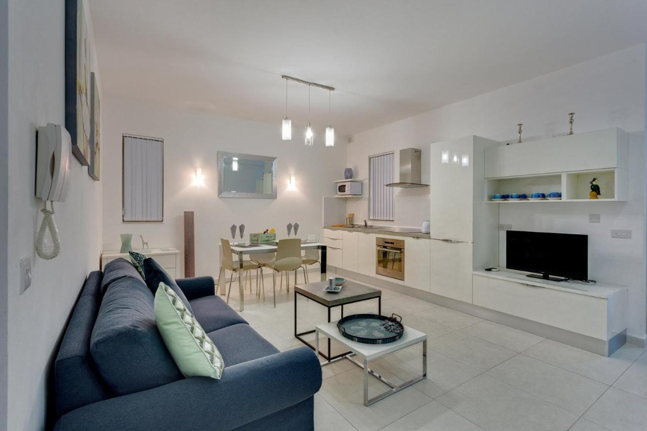 Modern Apartment In The Best Location, Perfect For Families Sliema Eksteriør billede
